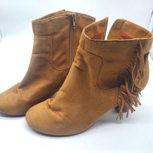 Chinese Laundry Fringe Boots, 8.5